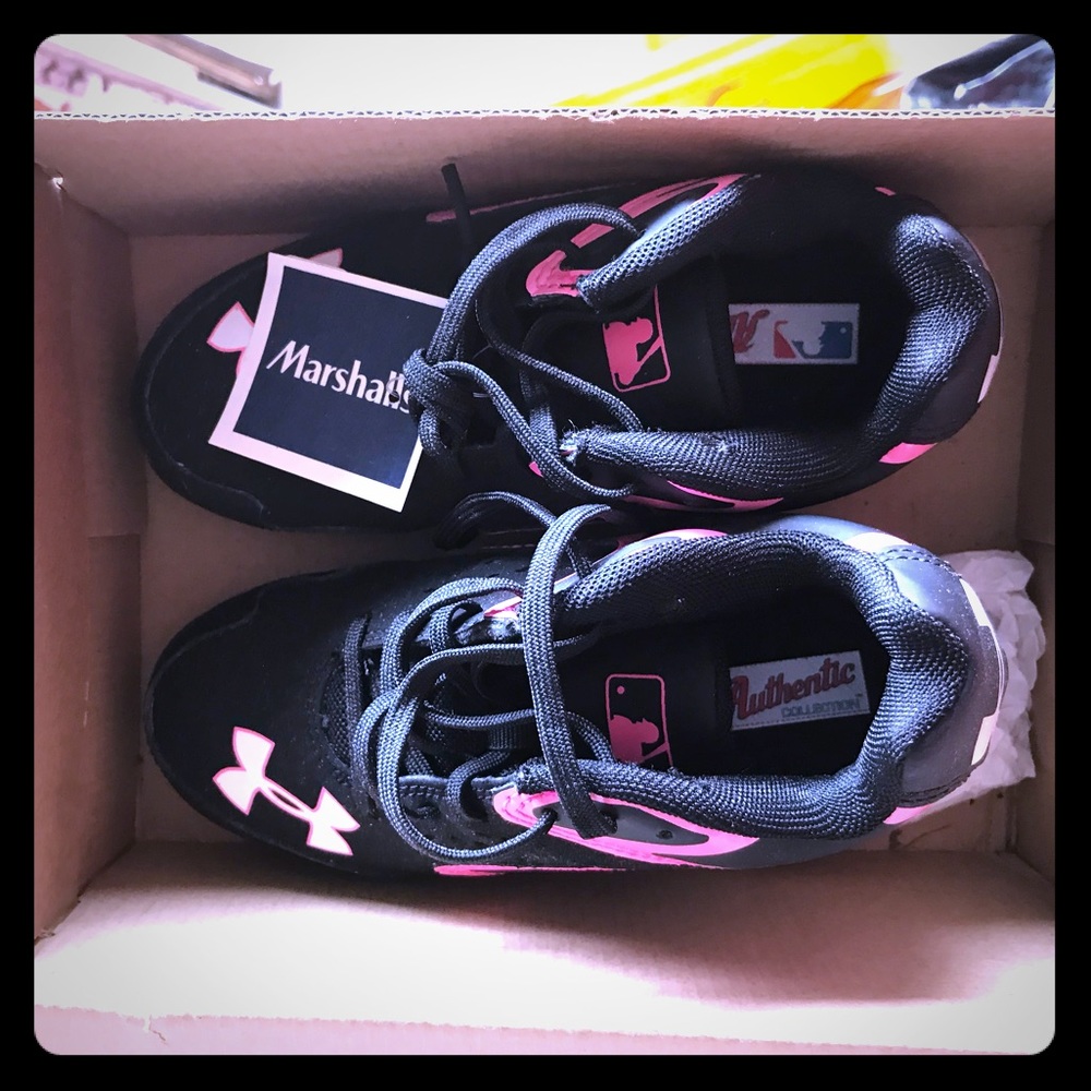Girls Cleats